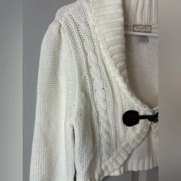 Arizona Jean Company White Ribbed Knit Poncho| Medium - Picture 5 of 10